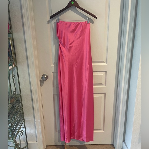 Reformation Nevaeh Satin Strapless Gown Flambé Pink Size XL NWT - Picture 4 of 10